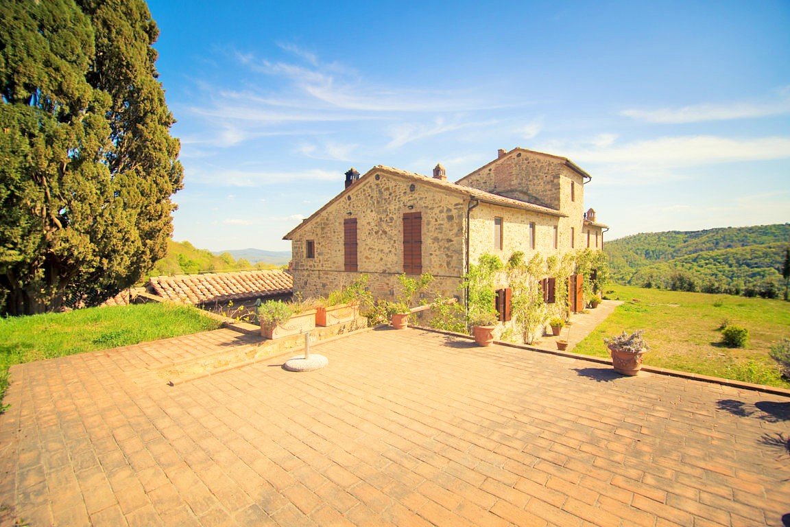 Rosennano farmhouse